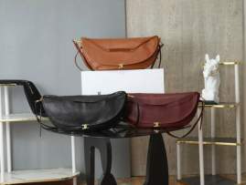 Picture of Celine Handbags _SKUfw225667512fw